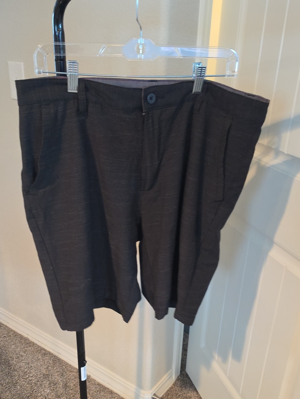 burnside Men's Cargo Shorts in Dark Charcoal Gray